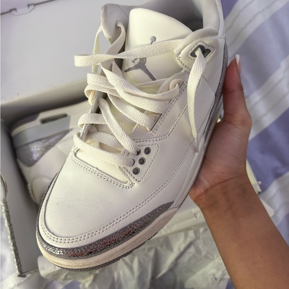 Jordan Women's White and Silver Sneakers